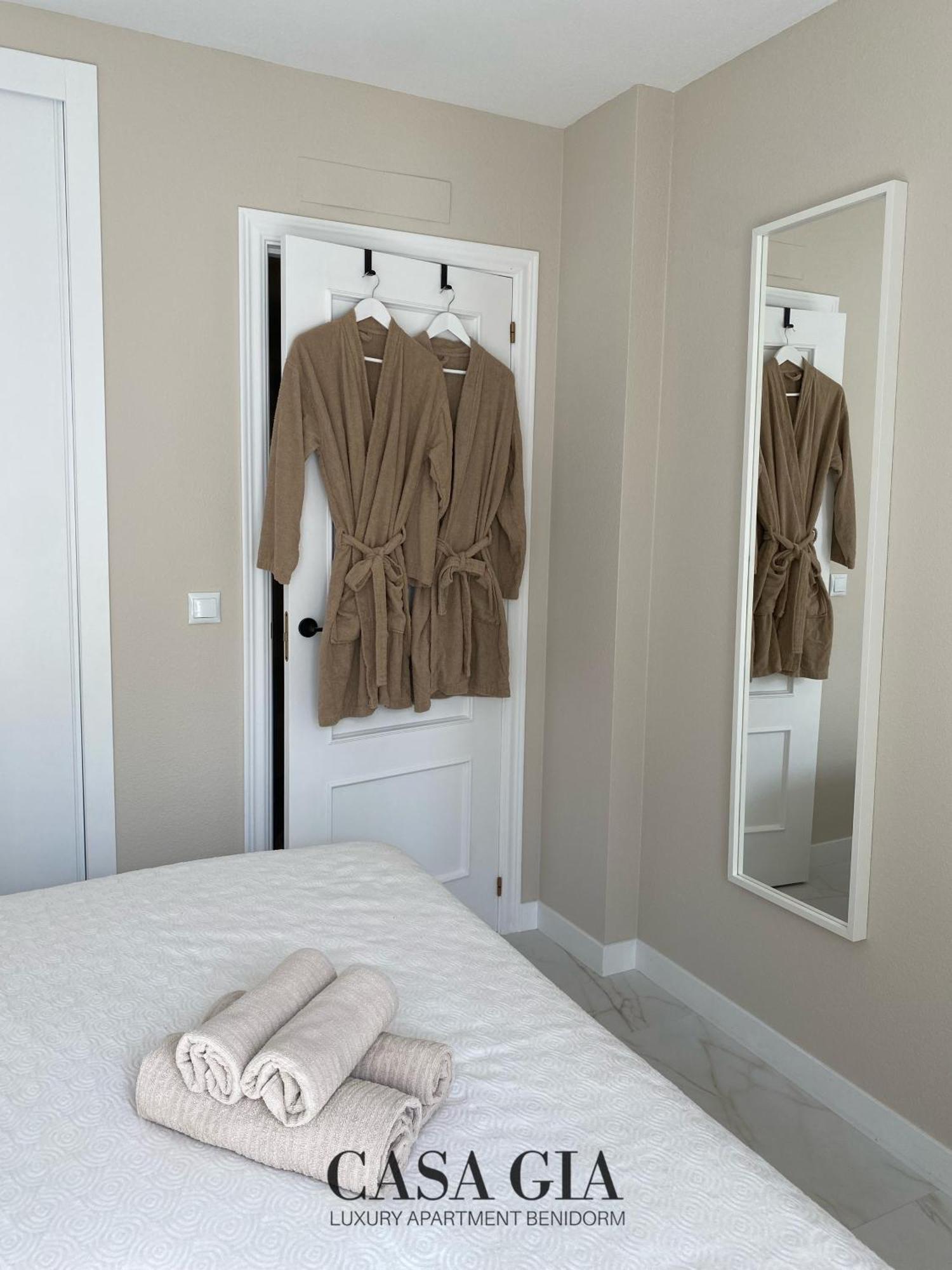 Casa Gia L Luxury Apartment Benidorm Bagian luar foto