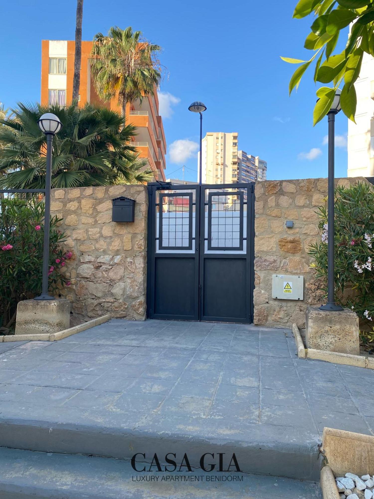 Casa Gia L Luxury Apartment Benidorm Bagian luar foto